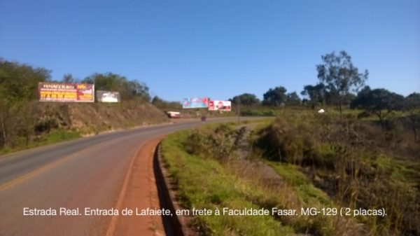 Outdoor Estrada Real em frente a Faculdade Fasar